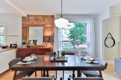 Donker hout is terug en zo pas je het toe in je interieur